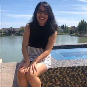 Meet your Posher, Mesayla